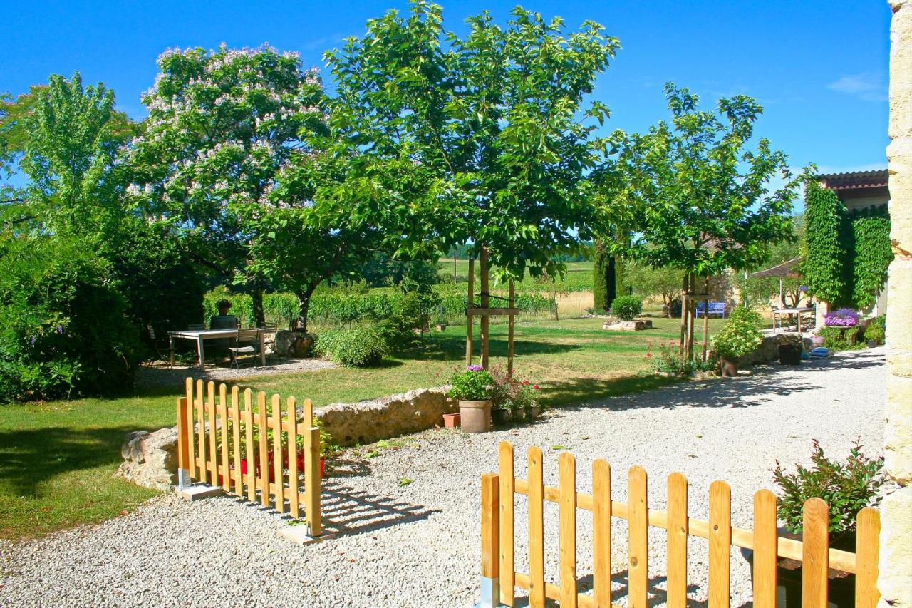 Bleu Raisin Bed & Breakfast Les Salles-de-Castillon Bagian luar foto