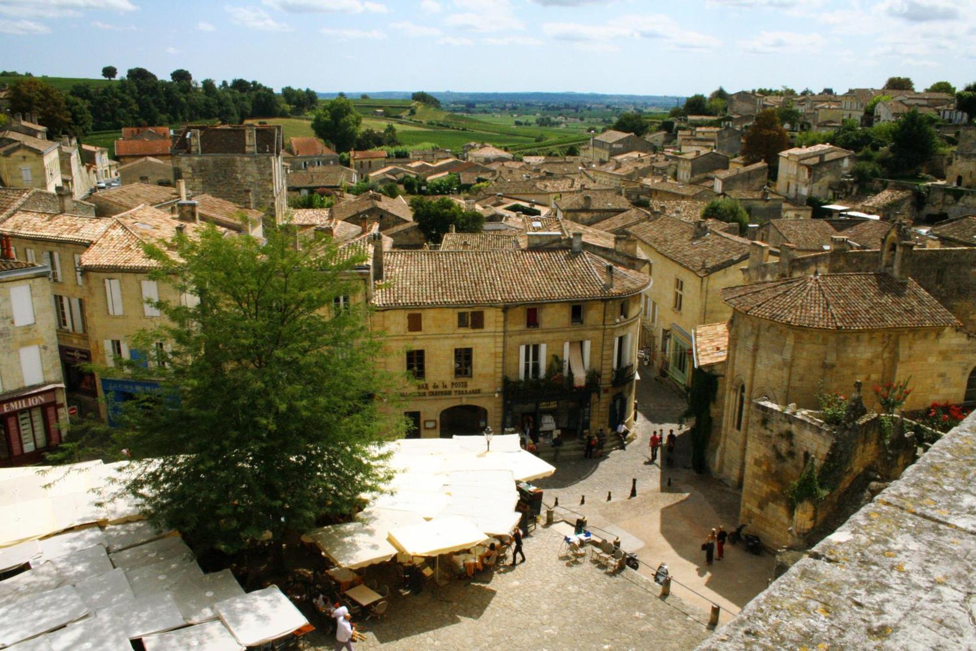 Bleu Raisin Bed & Breakfast Les Salles-de-Castillon Bagian luar foto
