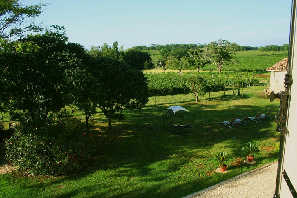 Bleu Raisin Bed & Breakfast Les Salles-de-Castillon Bagian luar foto